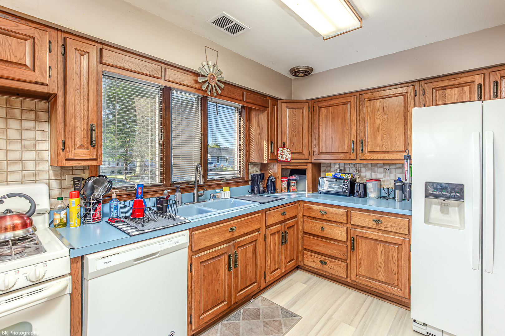 5830 W 81st Street, Burbank, IL 60459