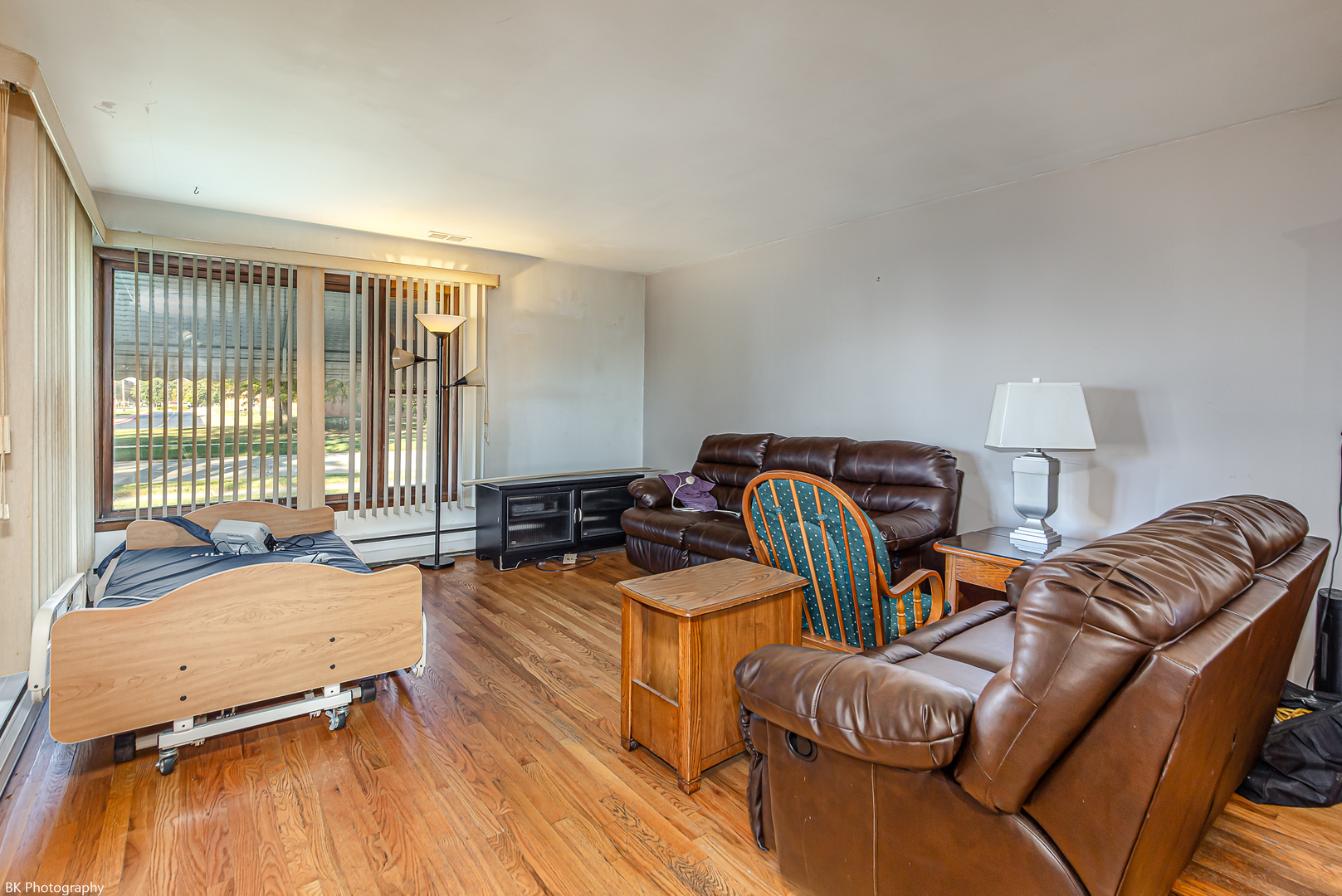 5830 W 81st Street, Burbank, IL 60459