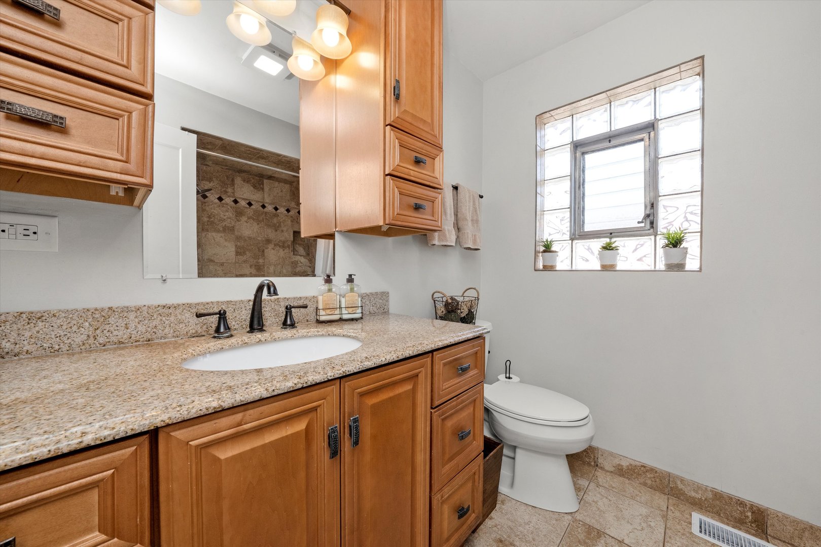 5730 110th Street, Chicago Ridge, IL 60415