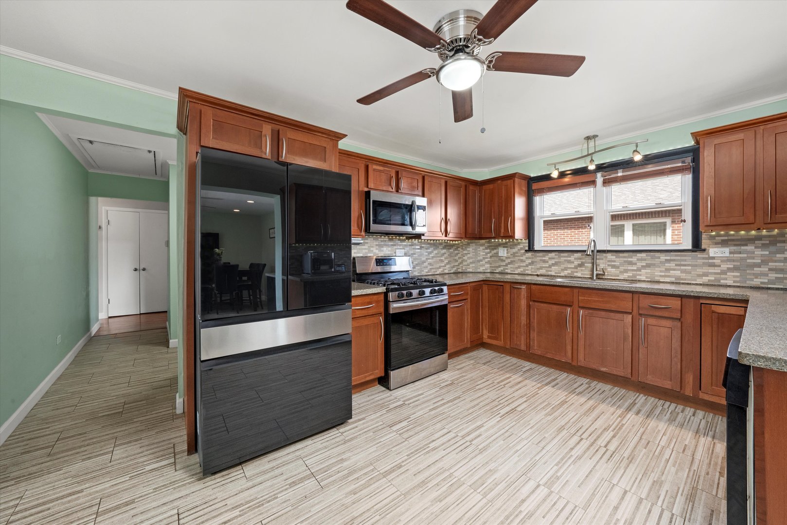 5730 110th Street, Chicago Ridge, IL 60415