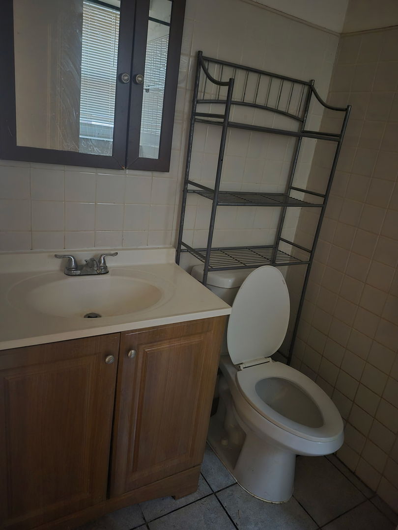 4722 N Kennicott Avenue #1, Chicago, IL 60630