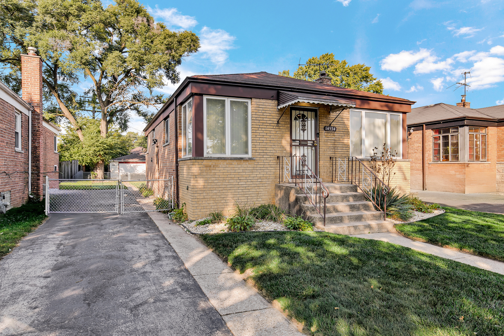 14534 Woodlawn Avenue, Dolton, IL 60419