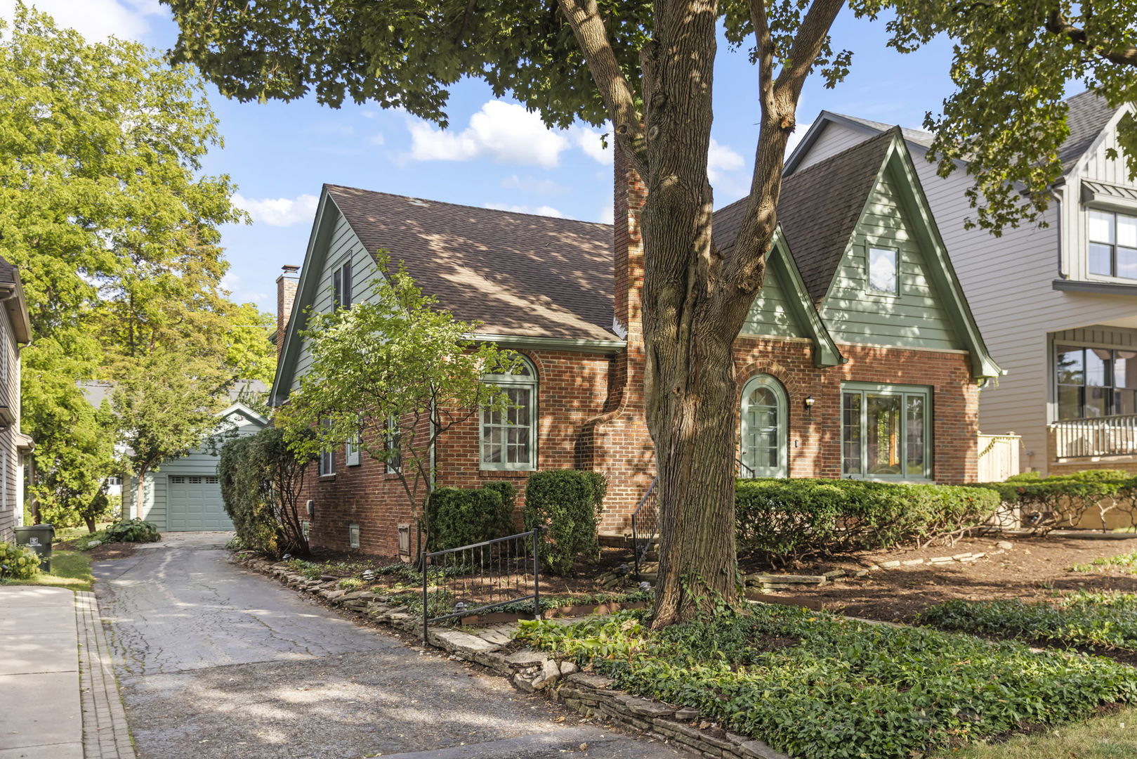 444 S Sleight Street, Naperville, IL 60540