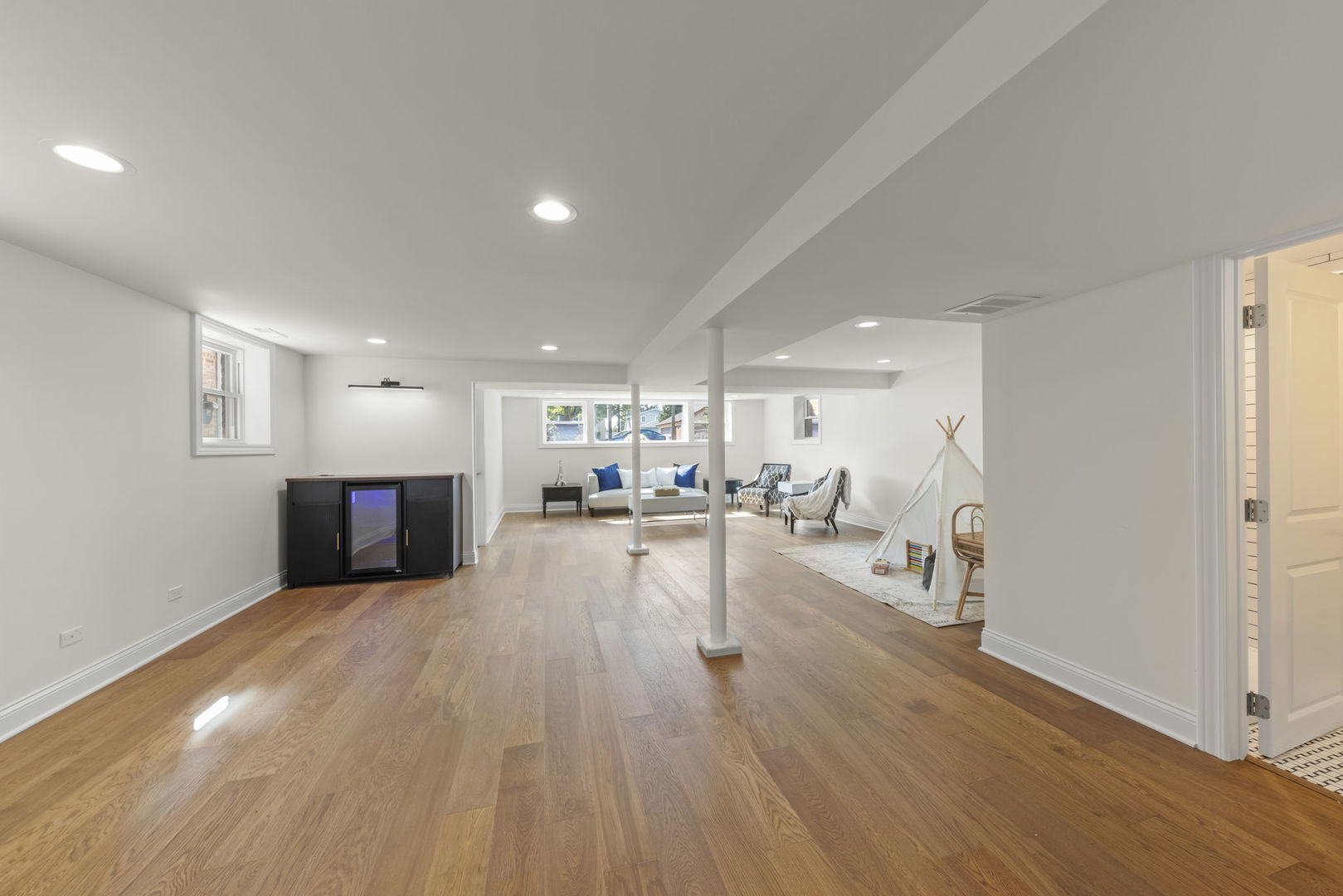 6524 W Highland Avenue, Chicago, IL 60631