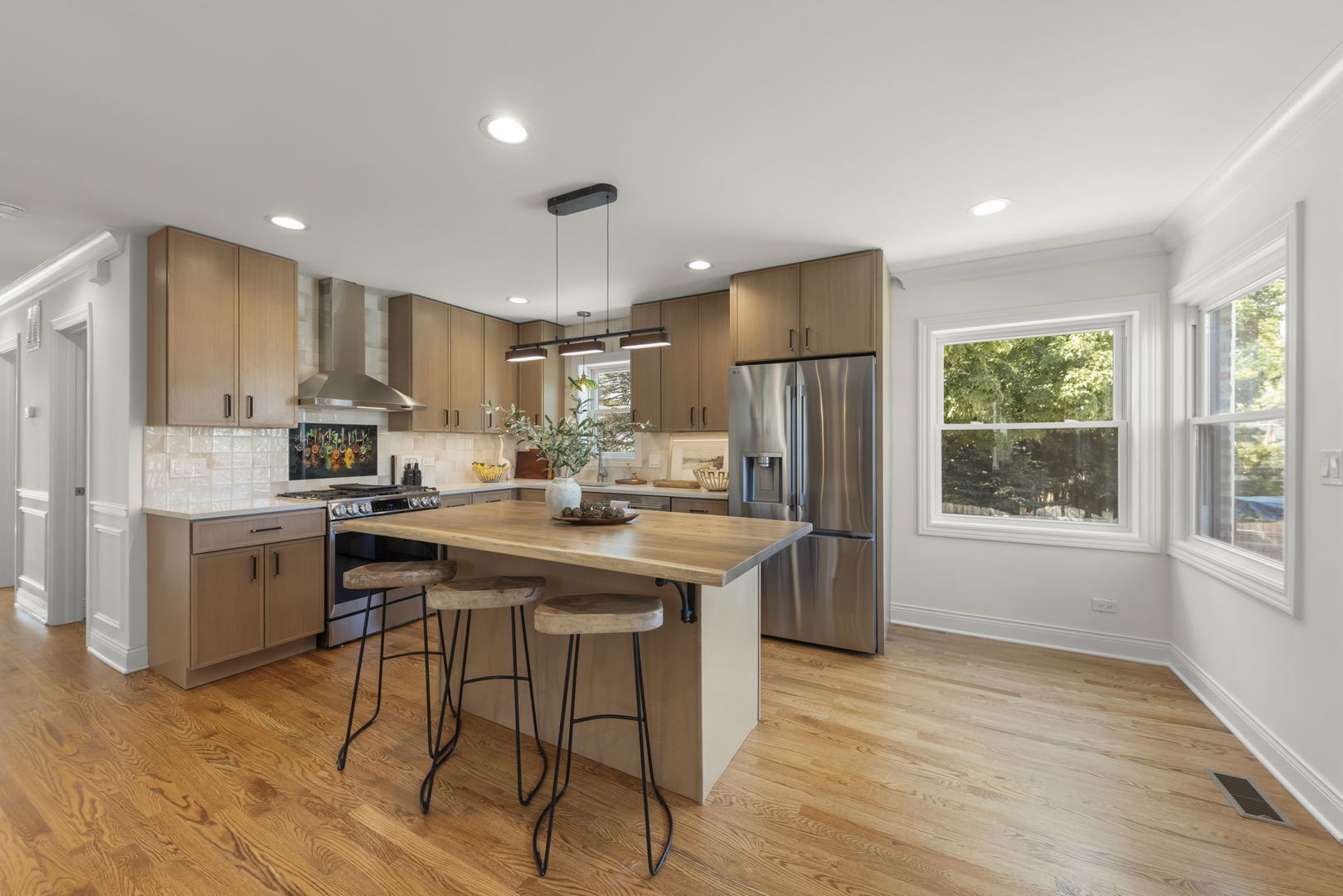 6524 W Highland Avenue, Chicago, IL 60631