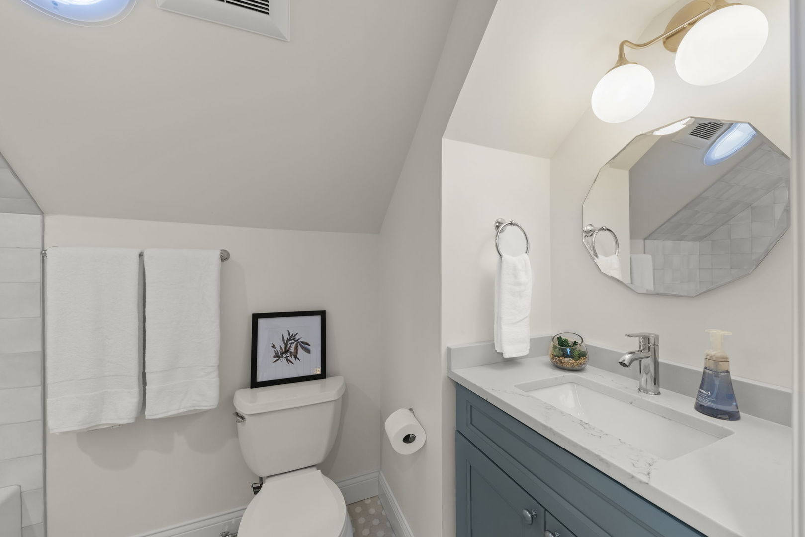 6524 W Highland Avenue, Chicago, IL 60631