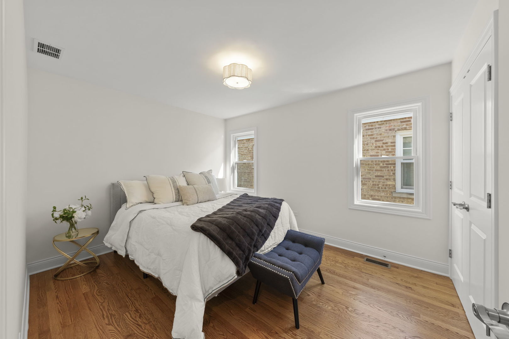 6524 W Highland Avenue, Chicago, IL 60631