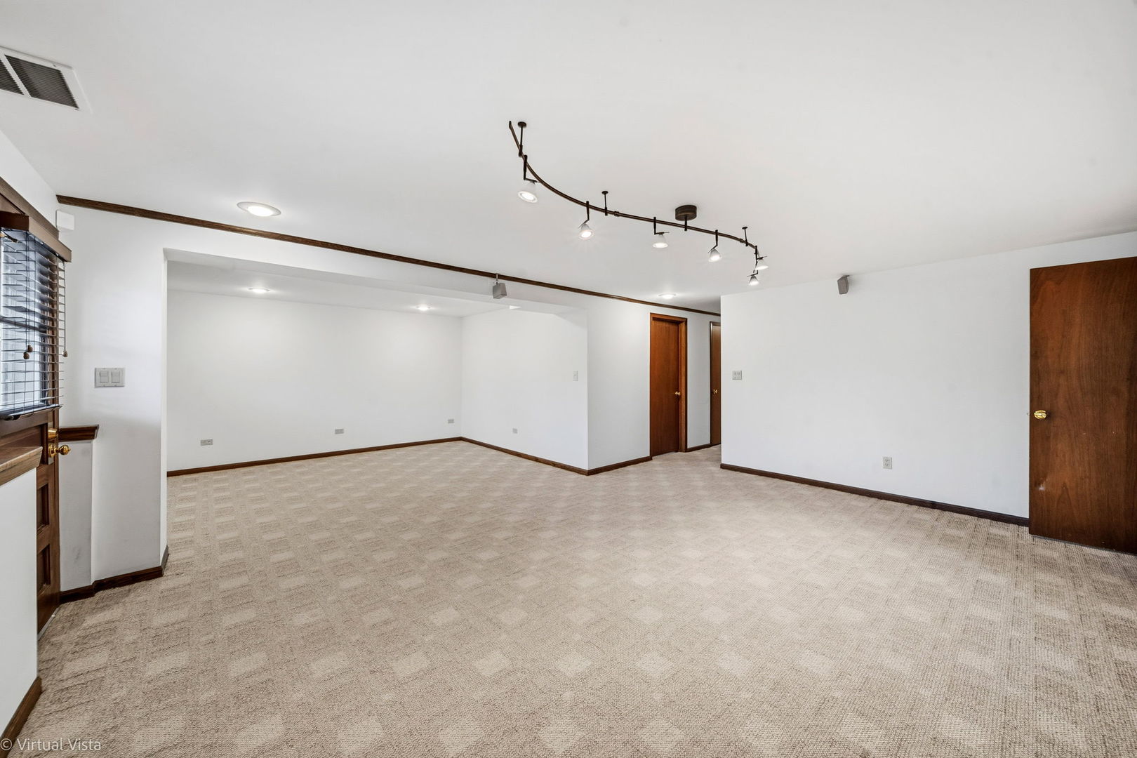 2124 Midhurst Road, Downers Grove, IL 60516