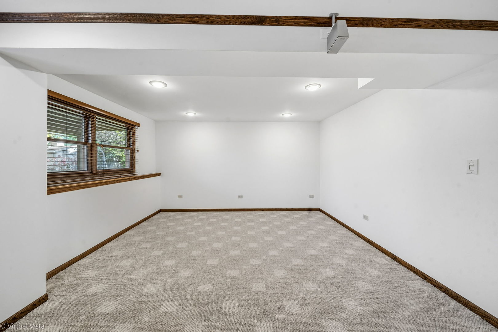 2124 Midhurst Road, Downers Grove, IL 60516