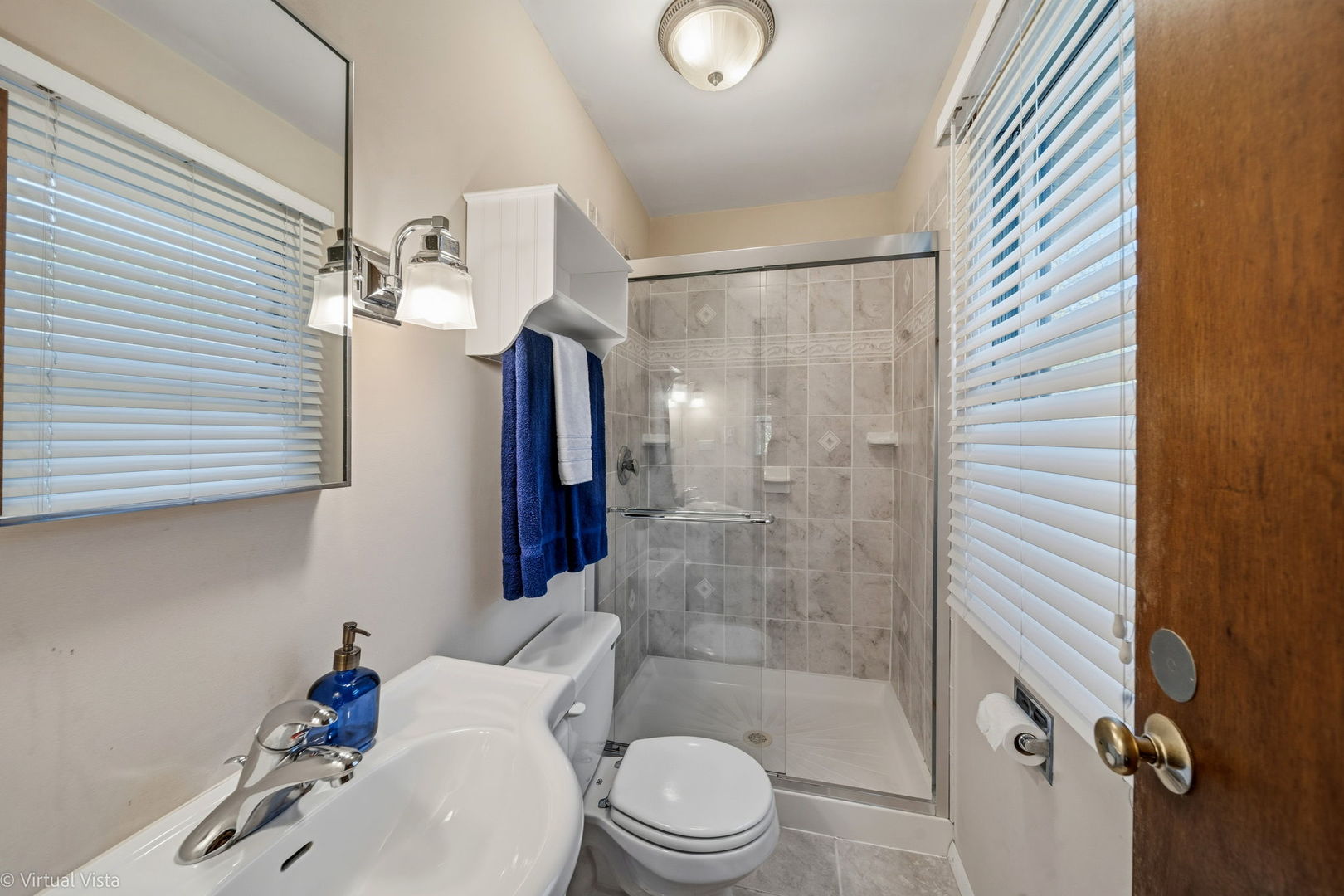 2124 Midhurst Road, Downers Grove, IL 60516