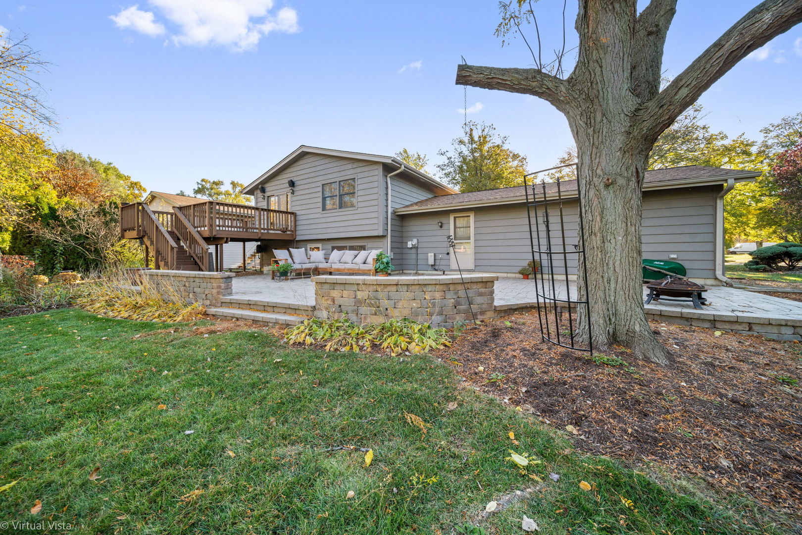 2124 Midhurst Road, Downers Grove, IL 60516