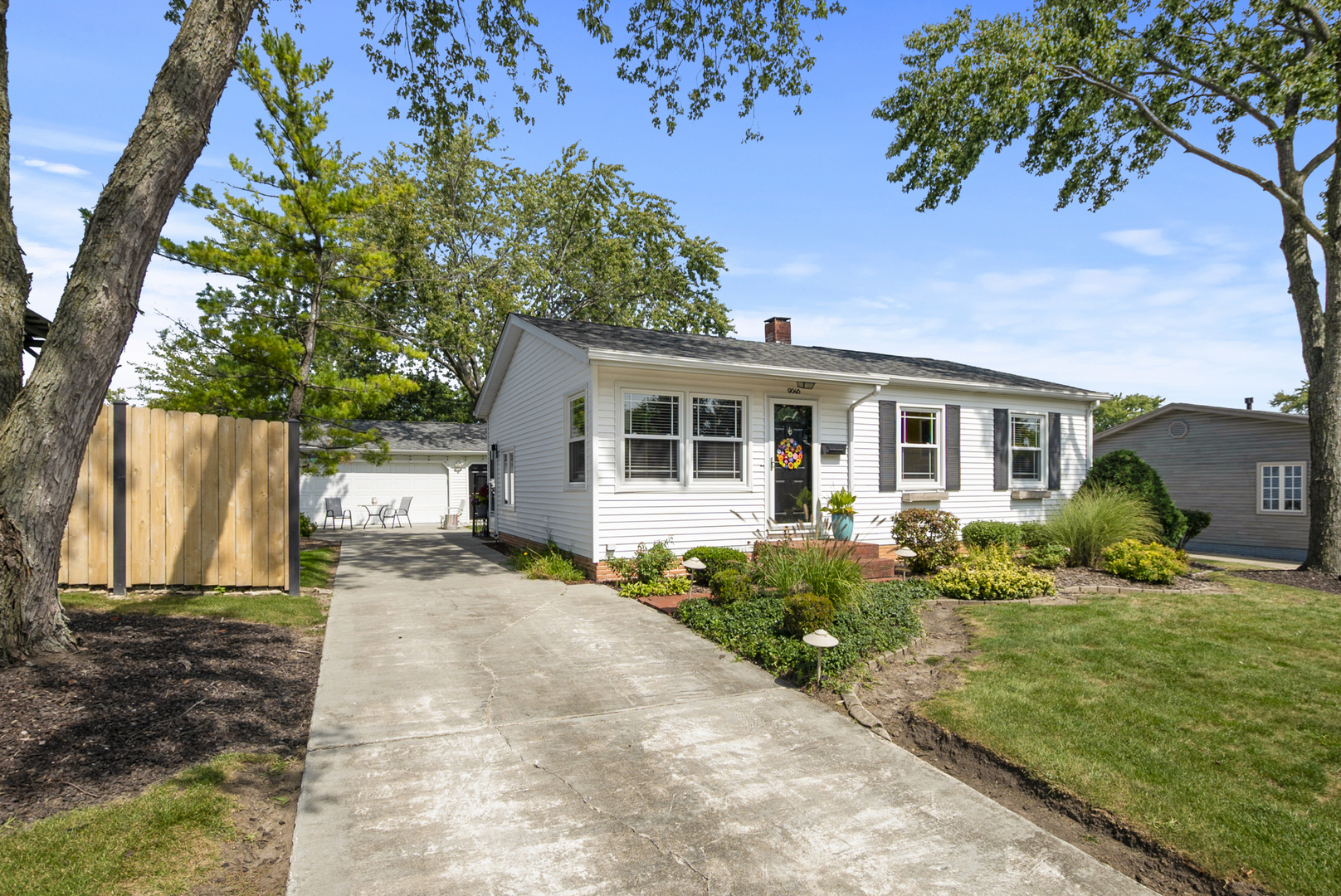 9048 W 147th Street, Orland Park, IL 60462