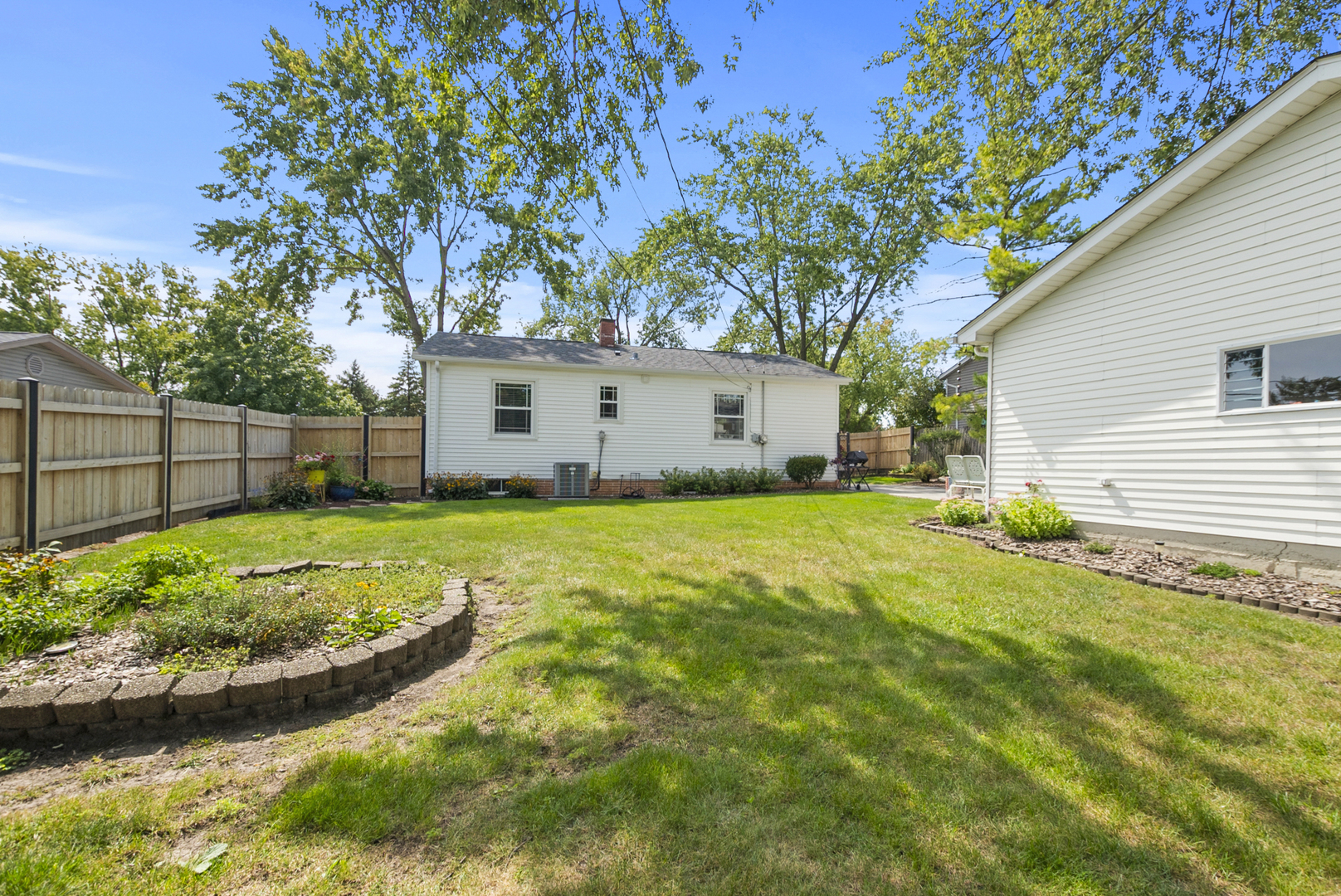 9048 W 147th Street, Orland Park, IL 60462