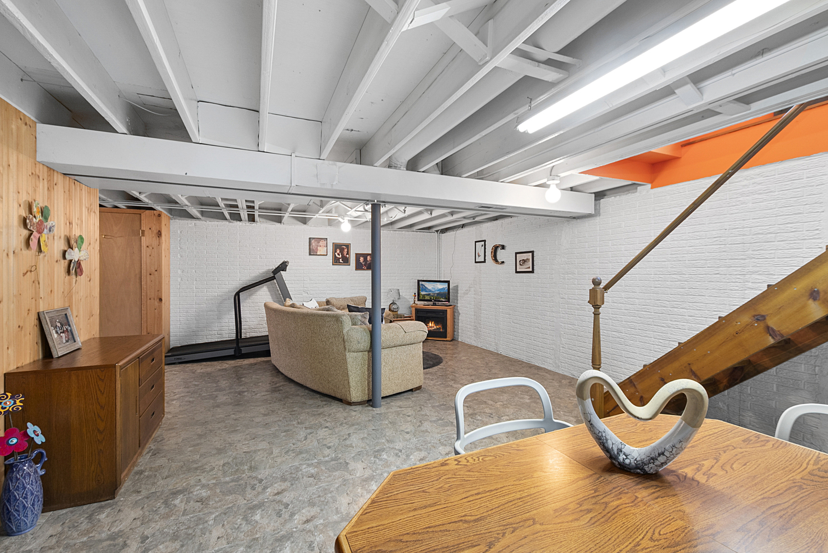 9048 W 147th Street, Orland Park, IL 60462