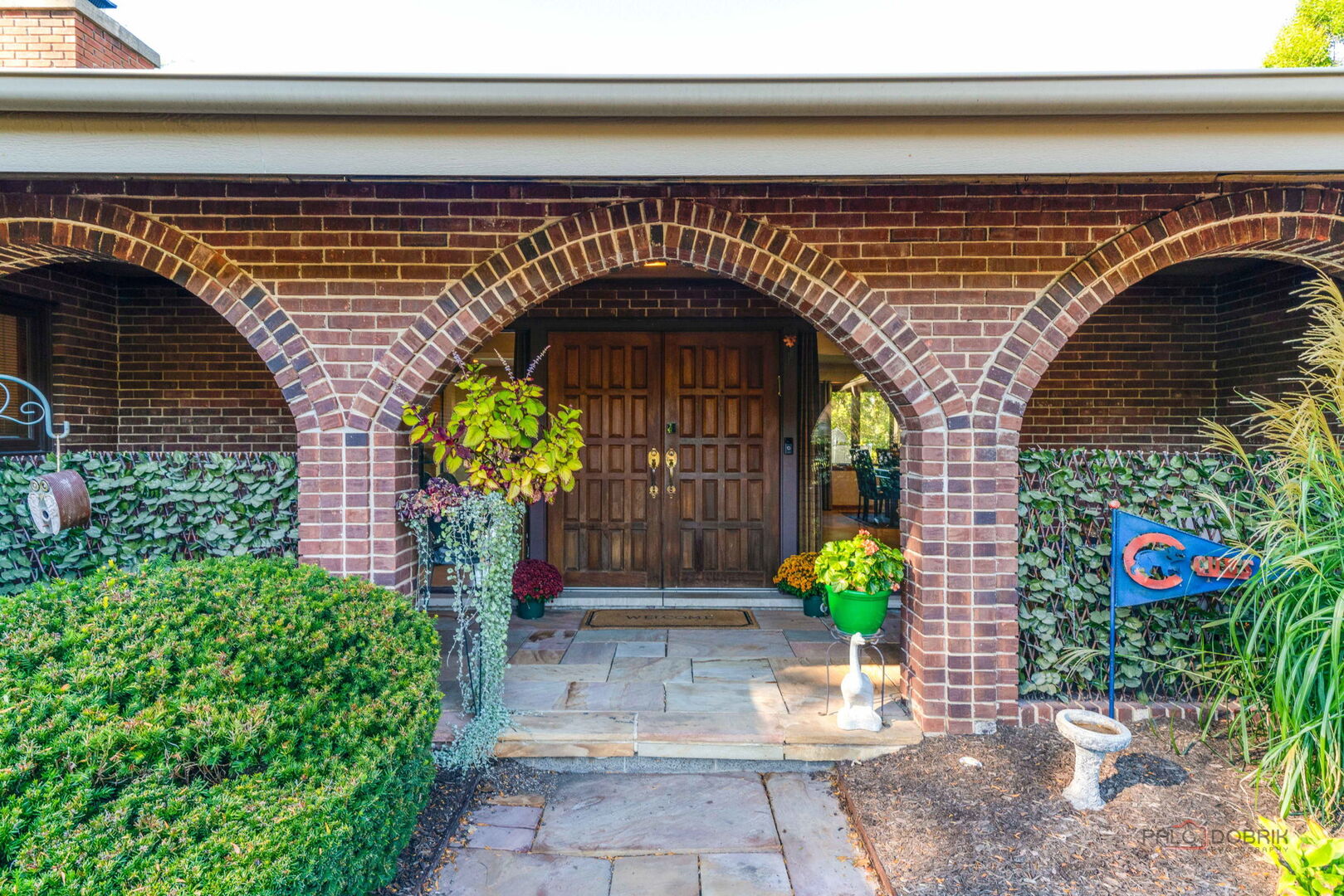 5 Lagoon Drive, Hawthorn Woods, IL 60047