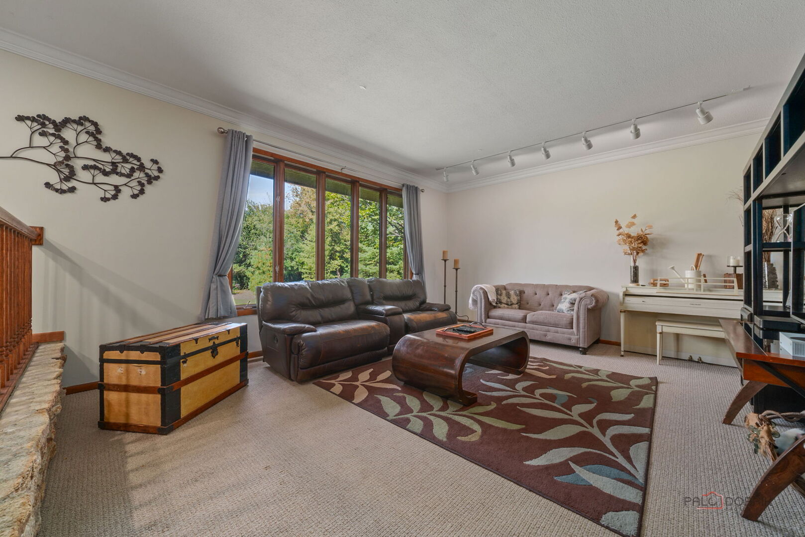 5 Lagoon Drive, Hawthorn Woods, IL 60047