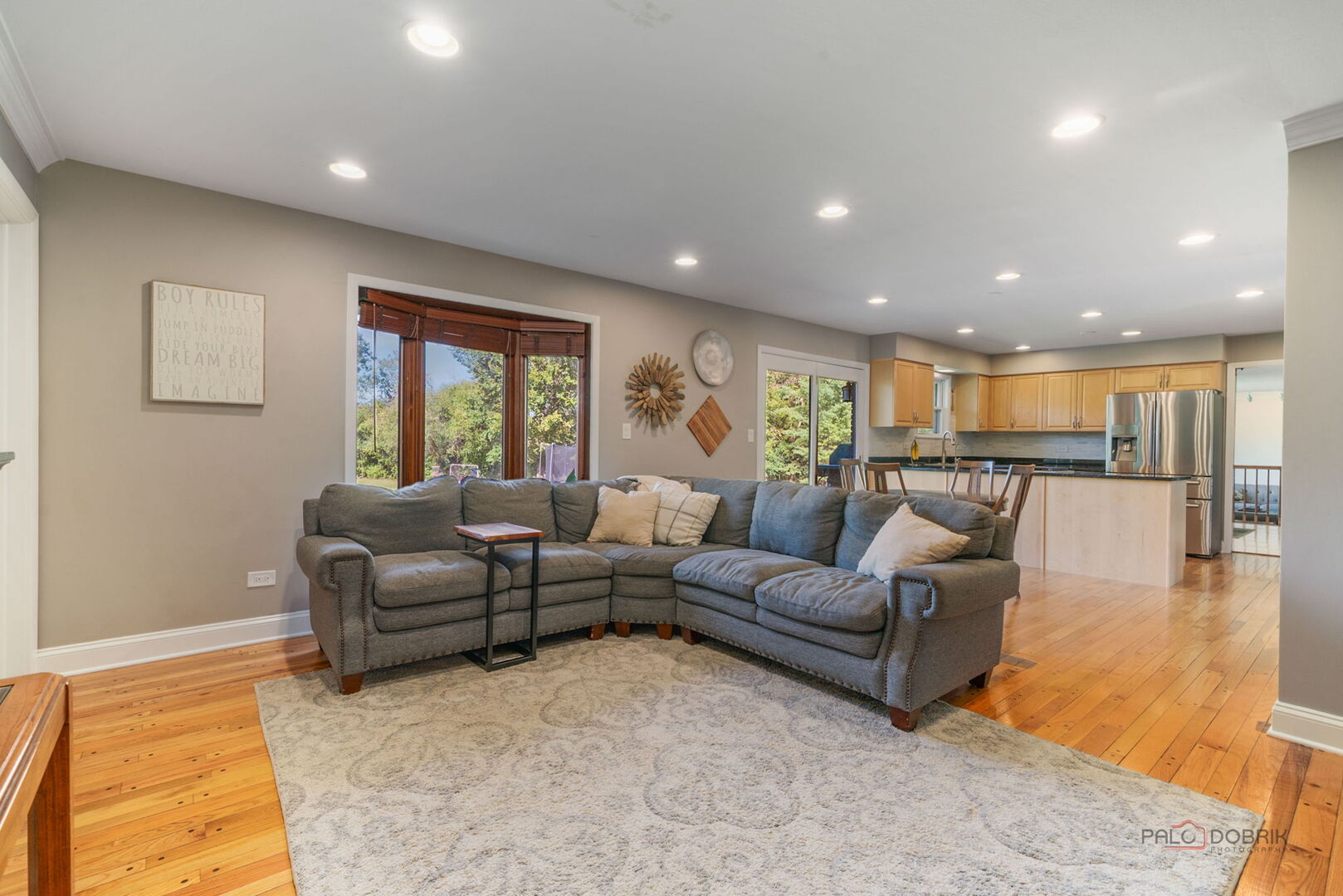 5 Lagoon Drive, Hawthorn Woods, IL 60047