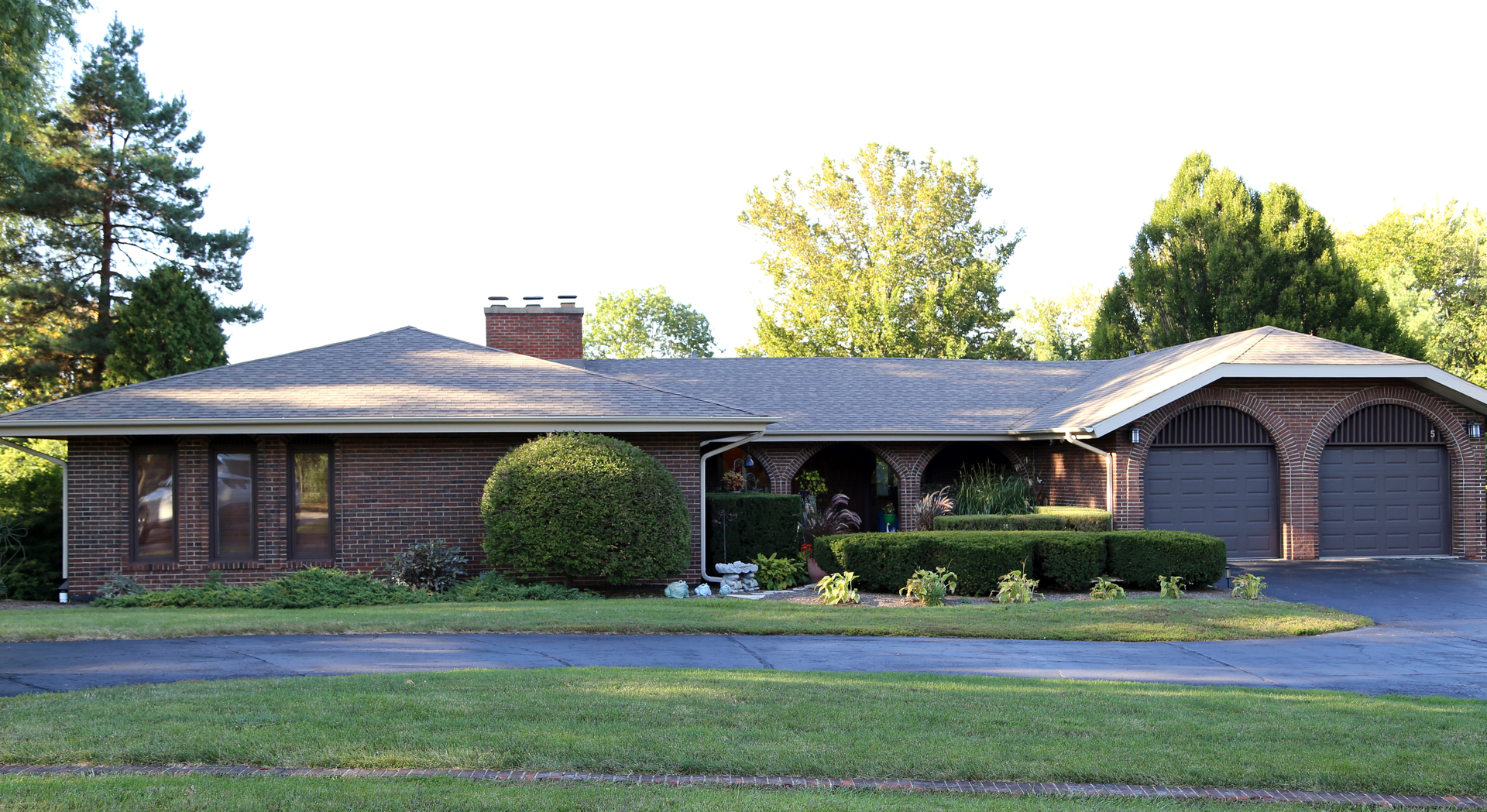 5 Lagoon Drive, Hawthorn Woods, IL 60047