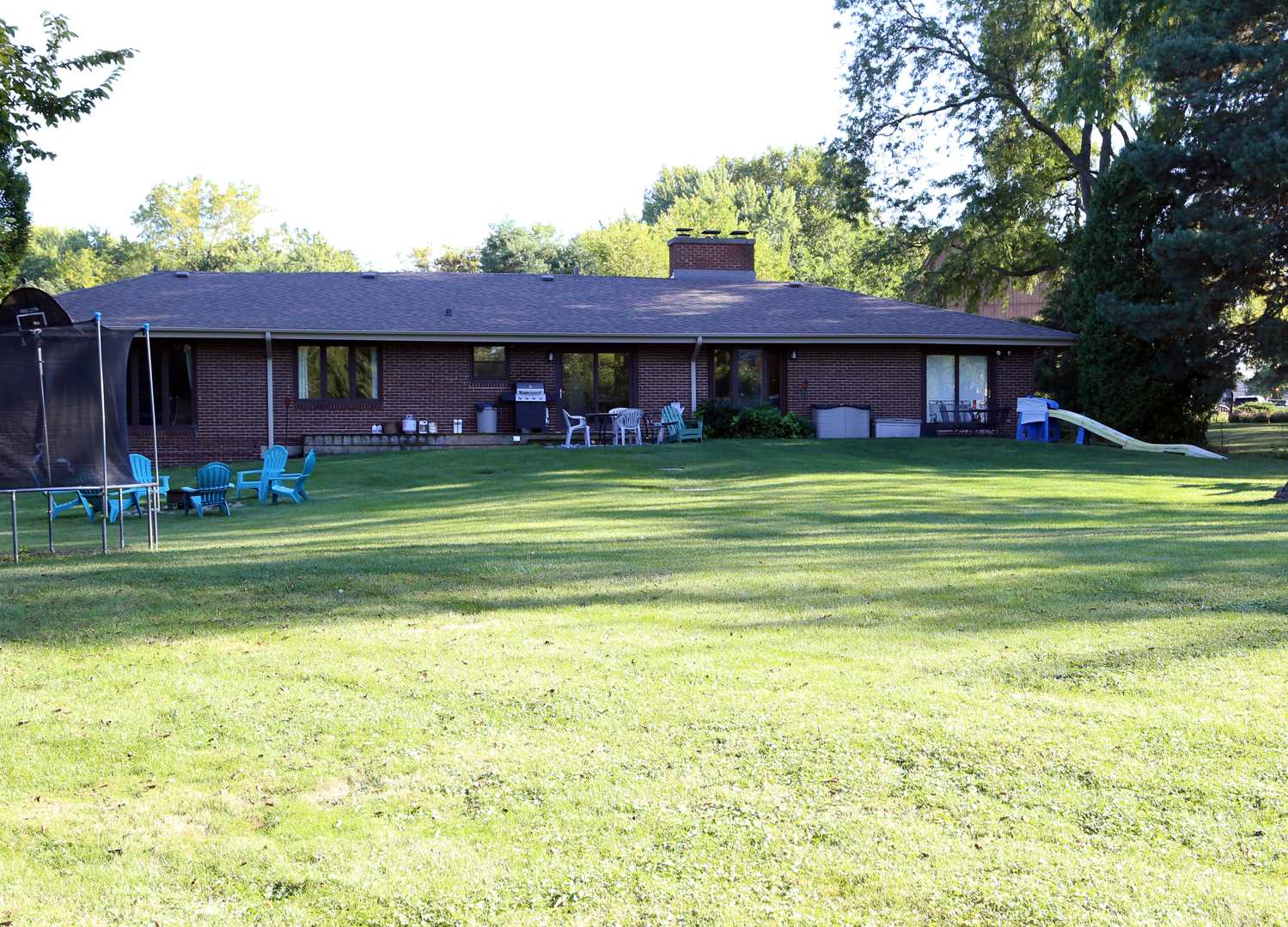 5 Lagoon Drive, Hawthorn Woods, IL 60047