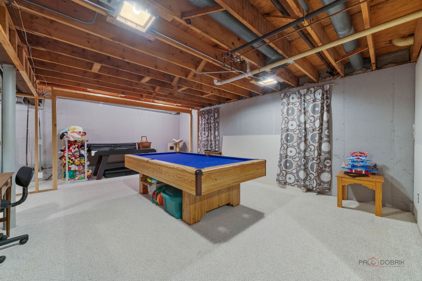 5 Lagoon Drive, Hawthorn Woods, IL 60047