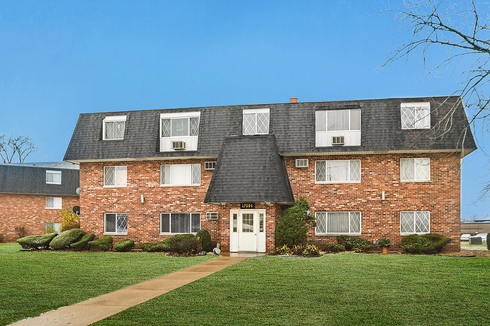 17204 71st Avenue #1, Tinley Park, IL 60477