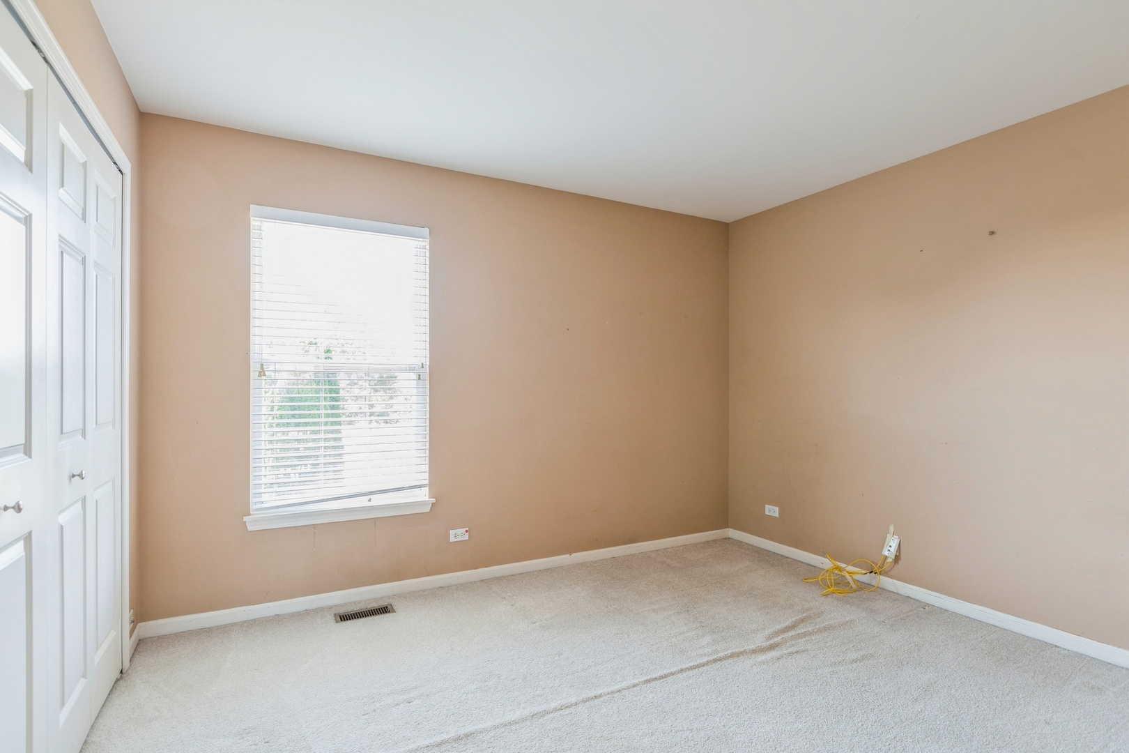 7 Lake Plumleigh Court, Algonquin, IL 60102