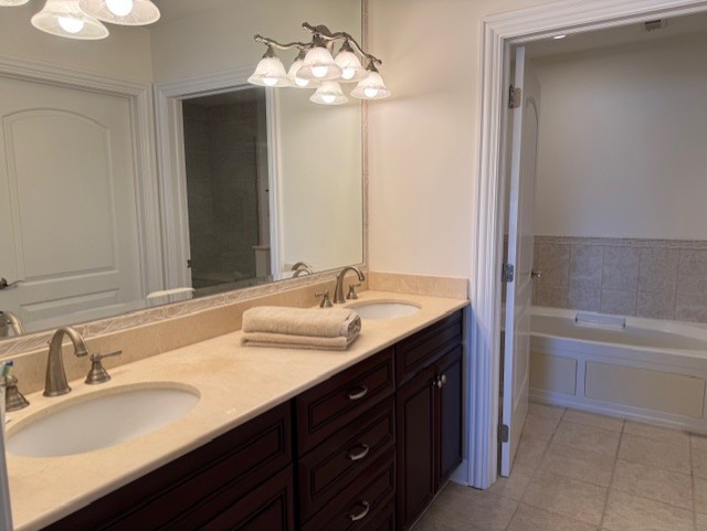 36 S Cass Avenue #2C, Westmont, IL 60559