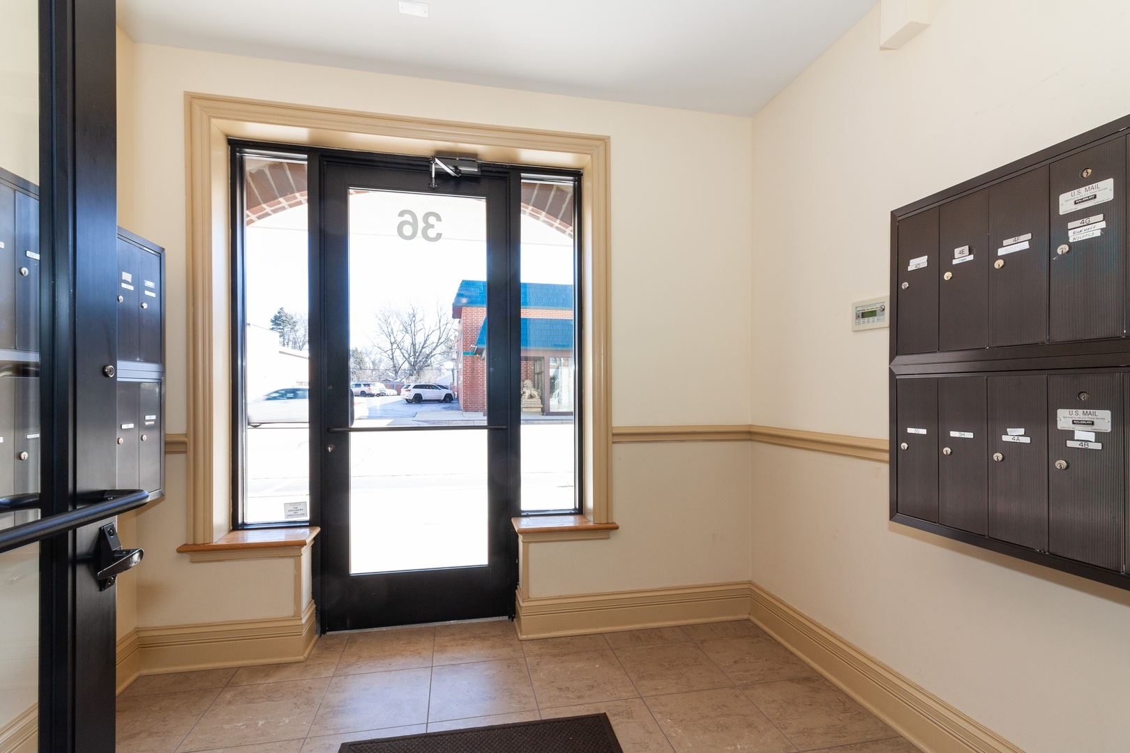 36 S Cass Avenue #2C, Westmont, IL 60559