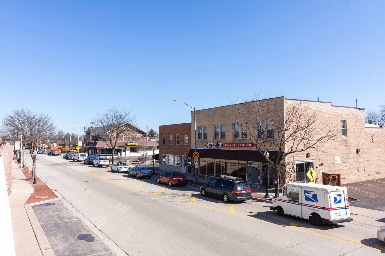 36 S Cass Avenue #2C, Westmont, IL 60559