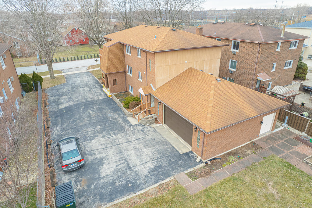 11111 Helena Drive #3, Palos Hills, IL 60465