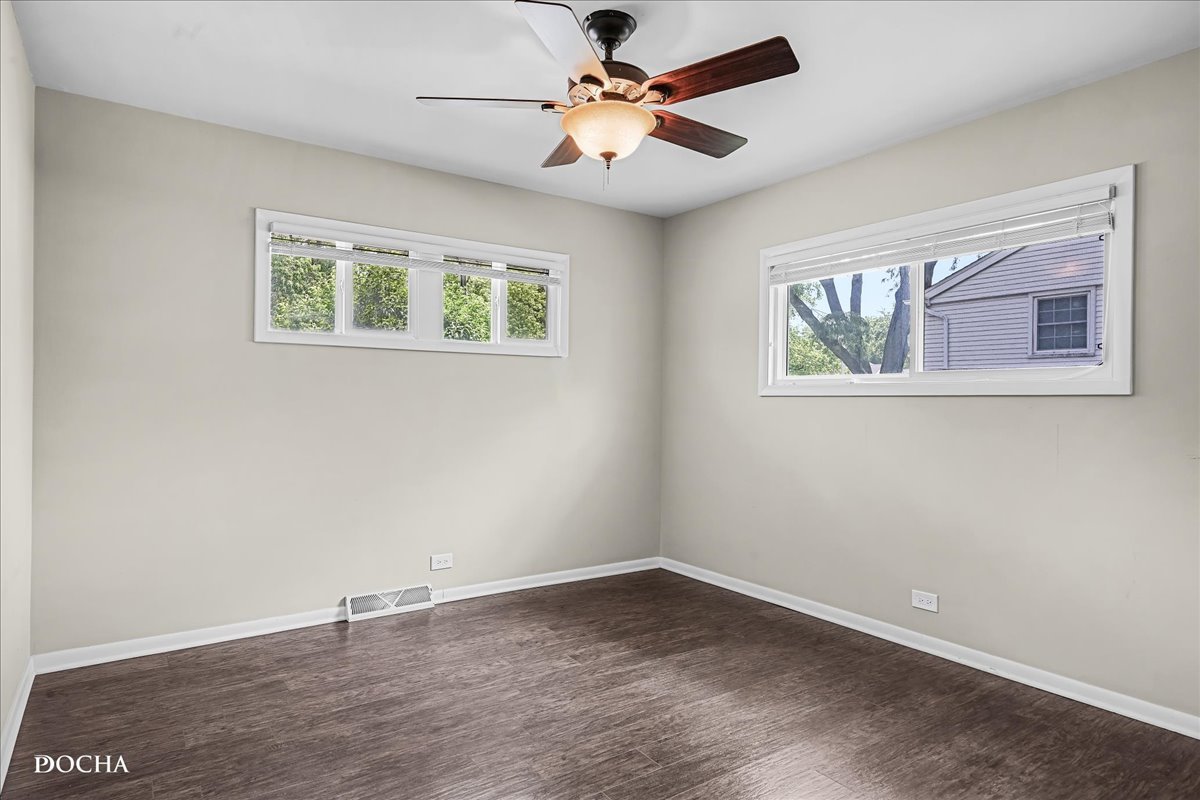 425 W Gartner Road, Naperville, IL 60540