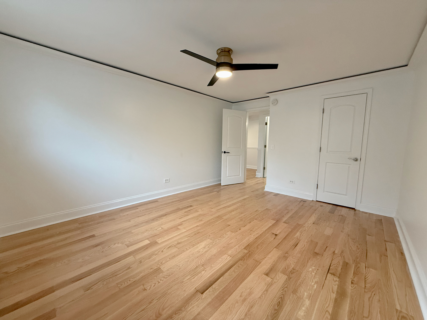 5037 N East River Road #1B, Norridge, IL 60706