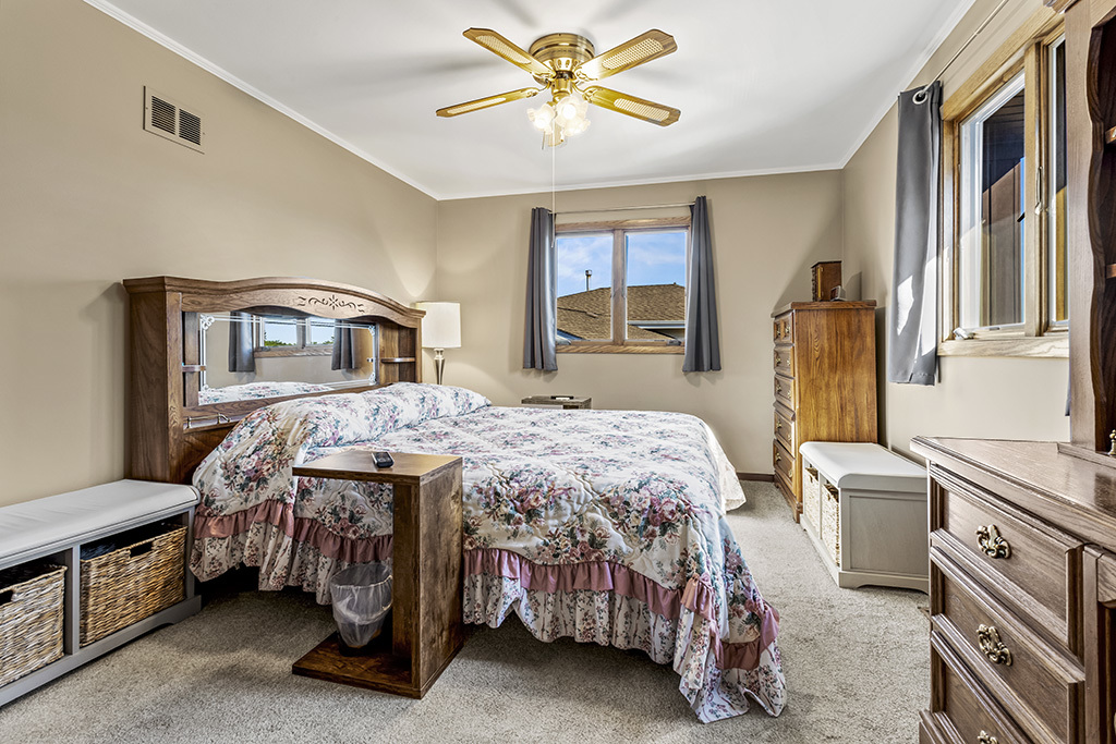 12557 S Mason Avenue, Alsip, IL 60803