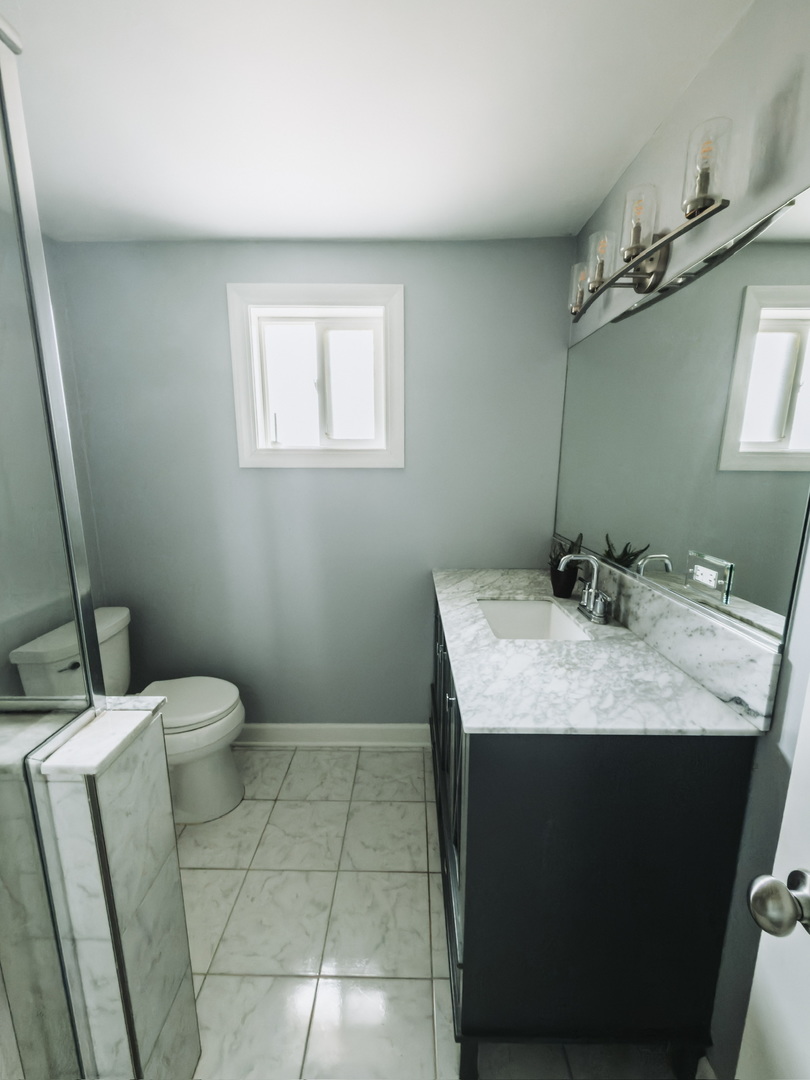30W165 Estes Street, Naperville, IL 60563