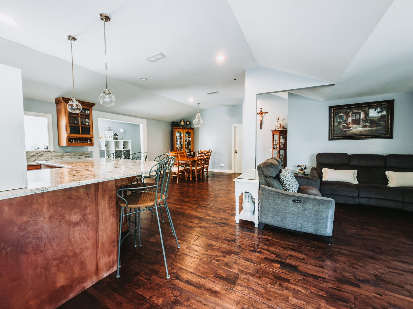 30W165 Estes Street, Naperville, IL 60563