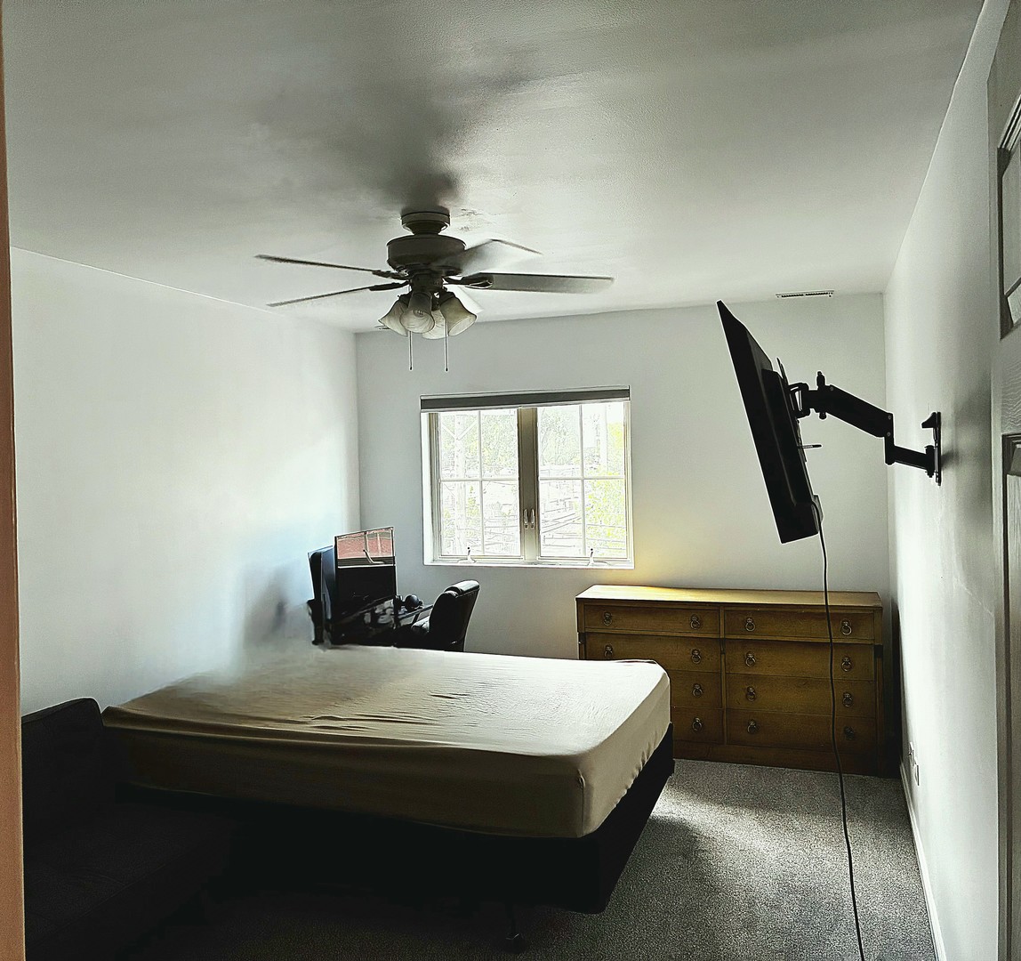 6400 N Sacramento Avenue #205, Chicago, IL 60645