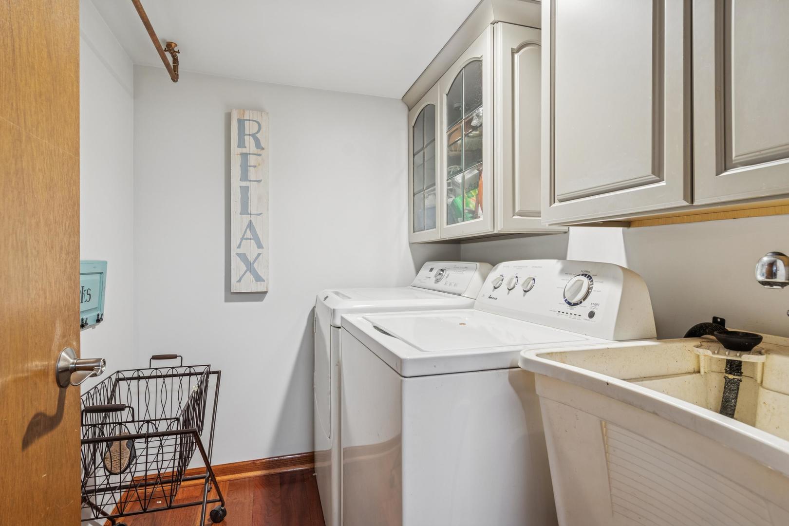 2417 Green Valley Road, Darien, IL 60561