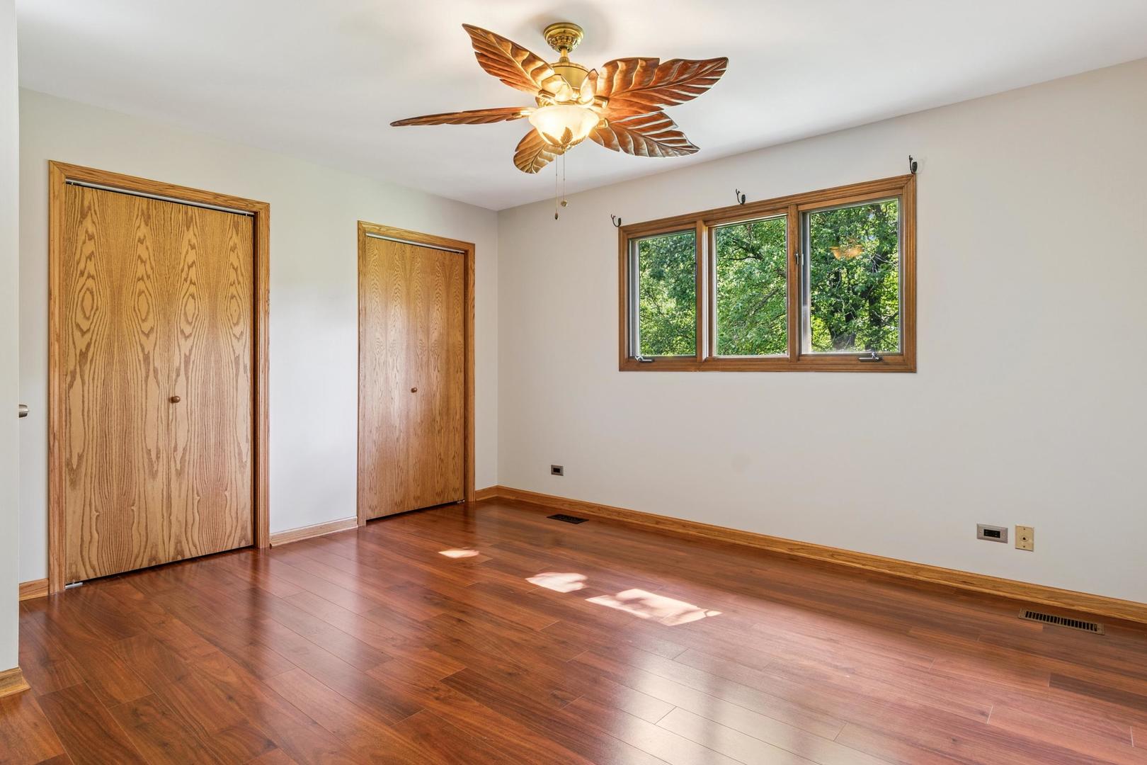 2417 Green Valley Road, Darien, IL 60561