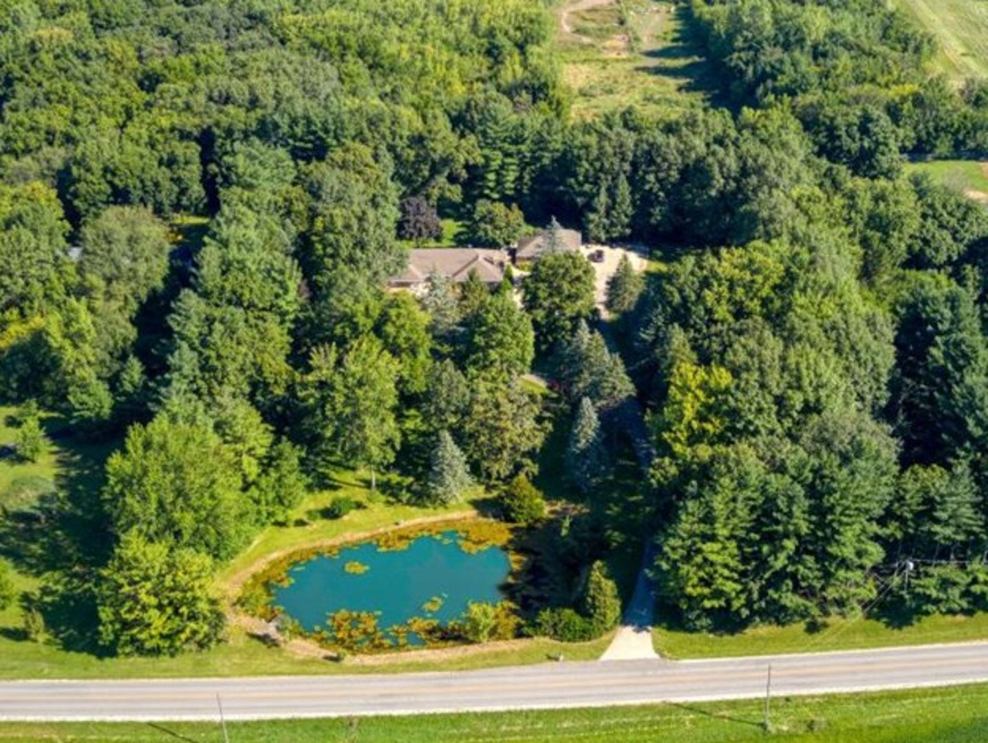 49W794 Lenschow Road, Sycamore, IL 60178