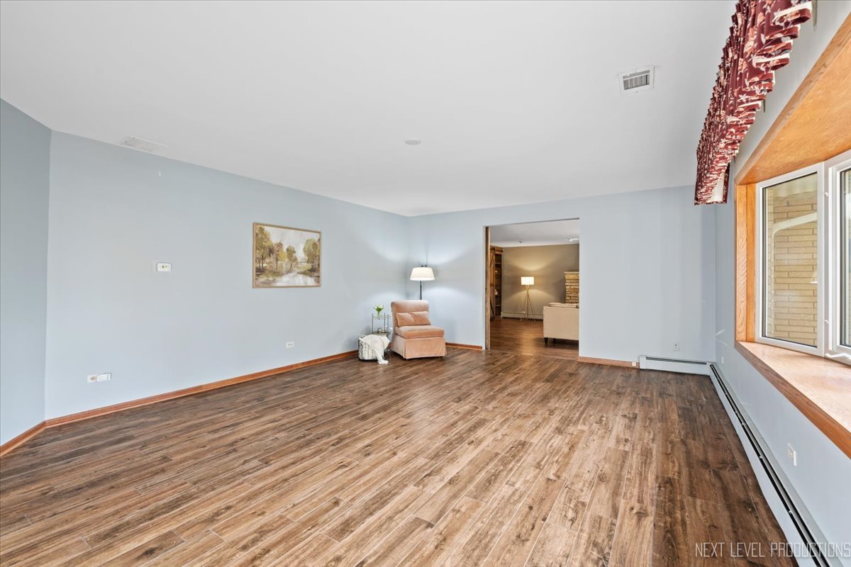 49W794 Lenschow Road, Sycamore, IL 60178