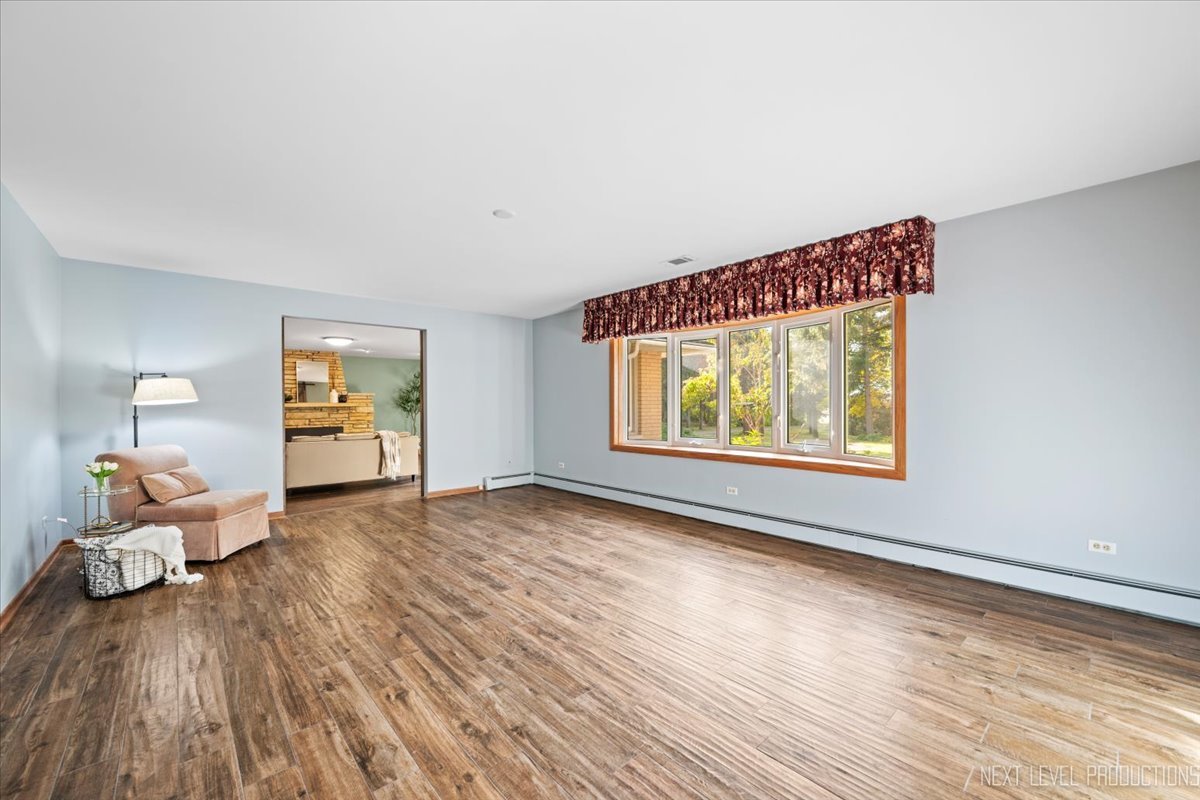 49W794 Lenschow Road, Sycamore, IL 60178