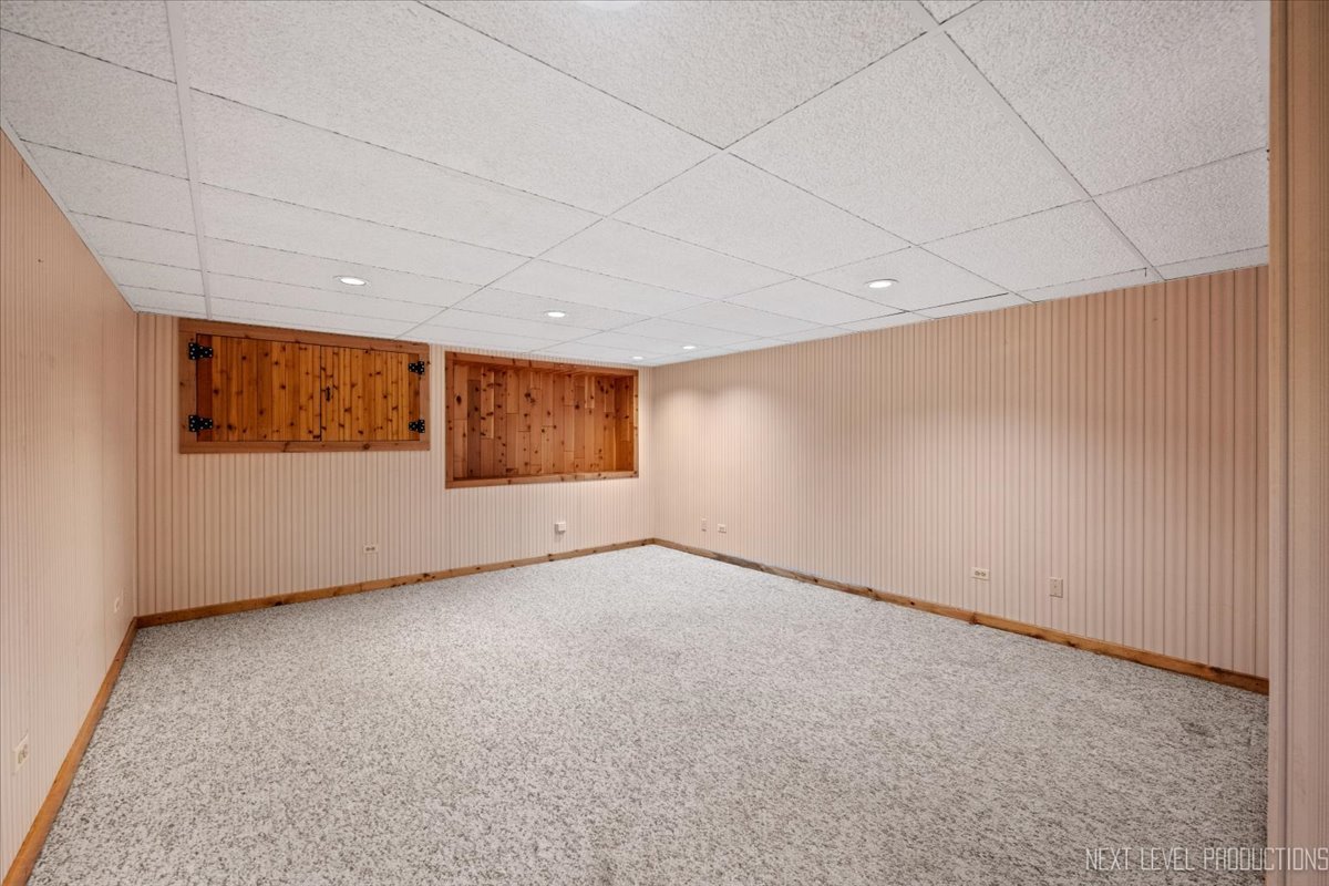 49W794 Lenschow Road, Sycamore, IL 60178