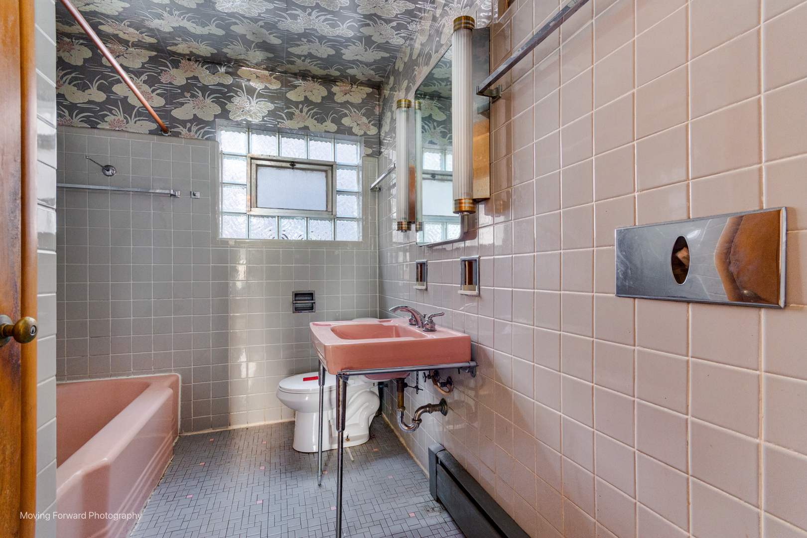 9137 S Justine Street, Chicago, IL 60620