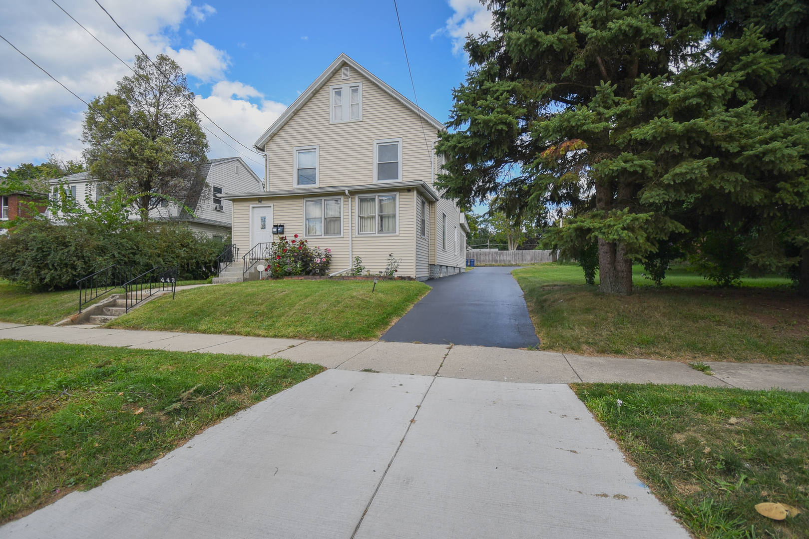 443 N Ash Street, Waukegan, IL 60085