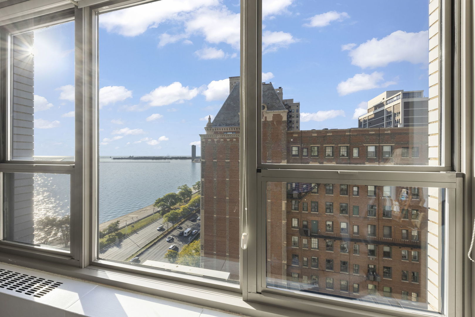 1550 N Lake Shore Drive #17B, Chicago, IL 60610