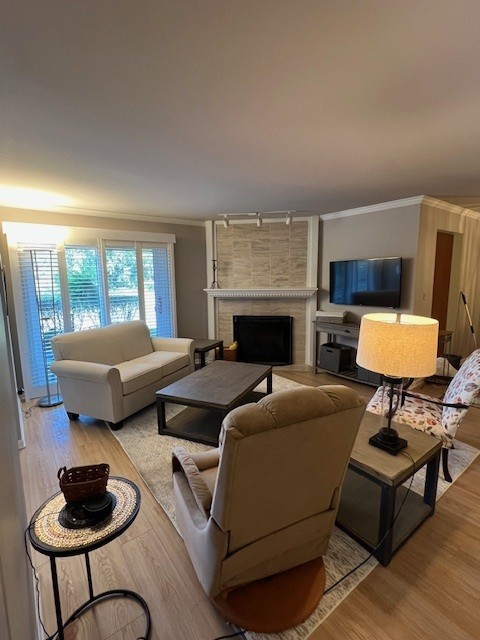 225 Hampshire Court #101-A1, Naperville, IL 60565