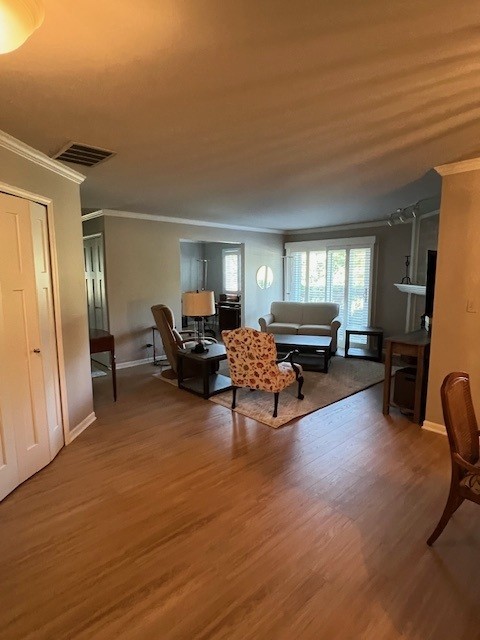 225 Hampshire Court #101-A1, Naperville, IL 60565