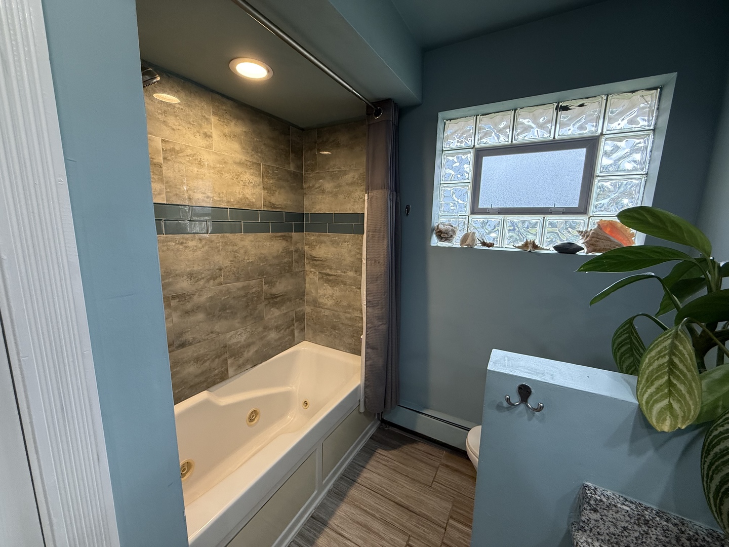 9204 S Sacramento Avenue, Evergreen Park, IL 60805