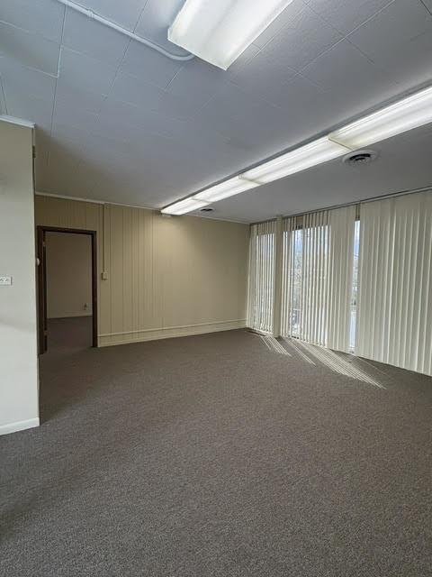 2630 Flossmoor Road, Flossmoor, IL 60422