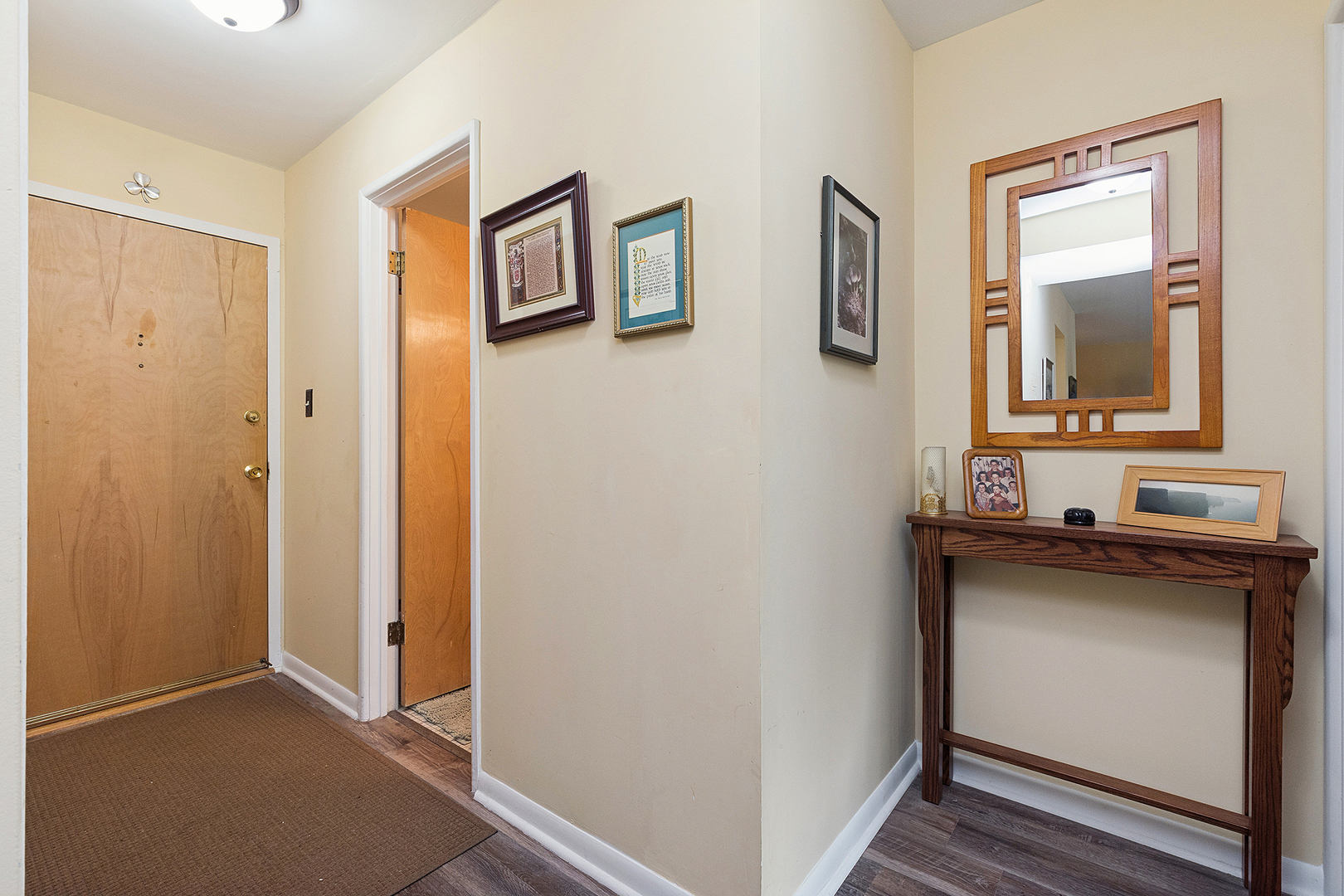 9820 S Pulaski Avenue #111, Oak Lawn, IL 60453
